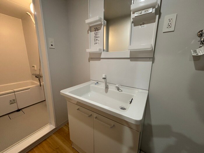 物件内観写真13　(洗面)