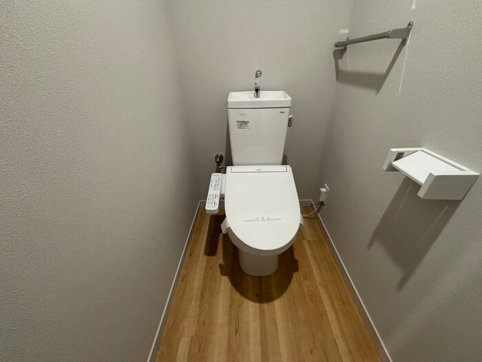 物件内観写真14　(トイレ)