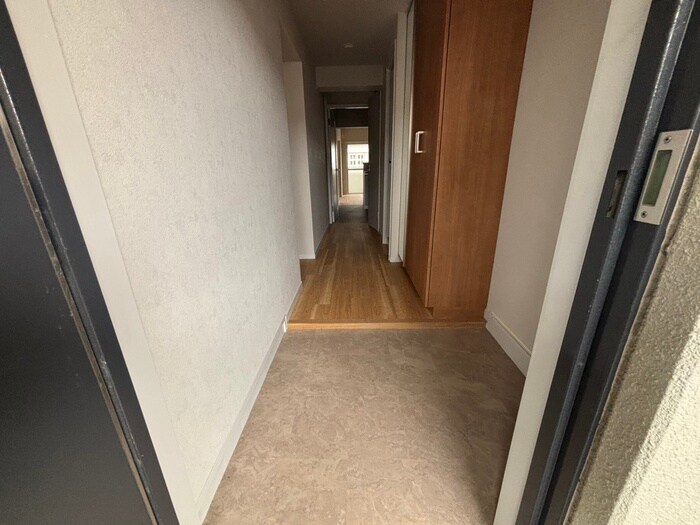 物件内観写真19　(玄関)