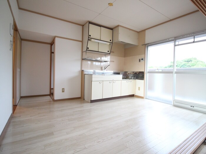 物件内観写真4　(居室)