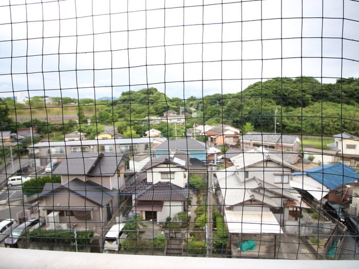 物件内観写真11　(室内からの展望)