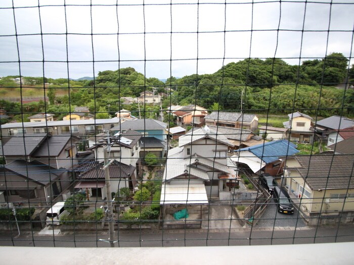 物件内観写真11　(室内からの展望)