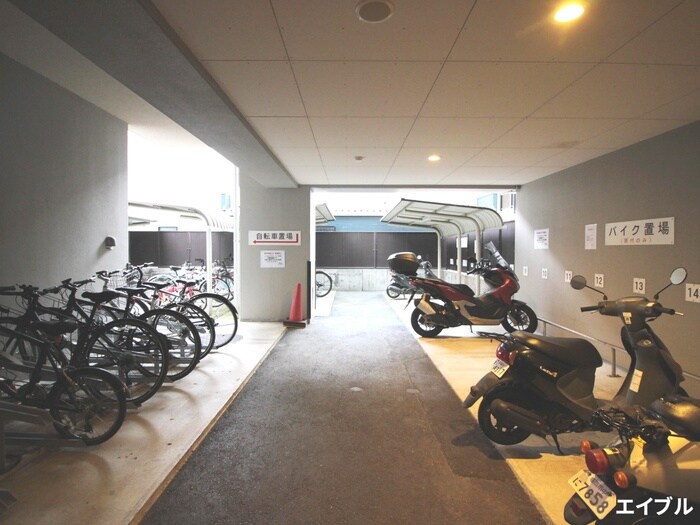 物件外観写真6　(駐輪場)