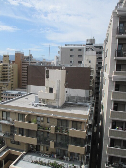 物件内観写真17　(室内からの展望)