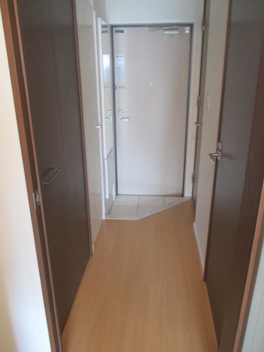 物件内観写真20　(廊下)