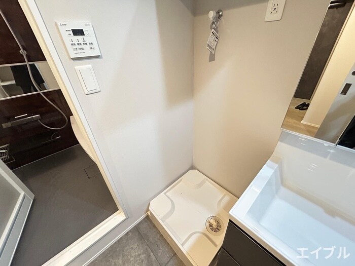 物件内観写真14　(洗濯機置場)