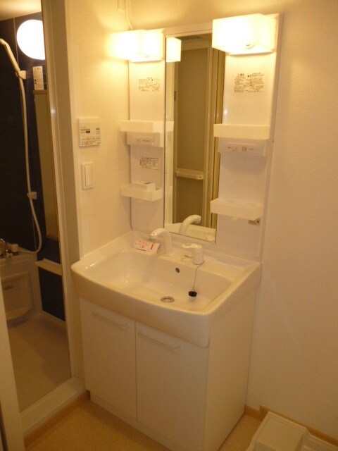 物件内観写真11　(洗面)