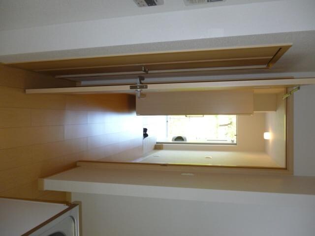 物件内観写真16　(廊下)