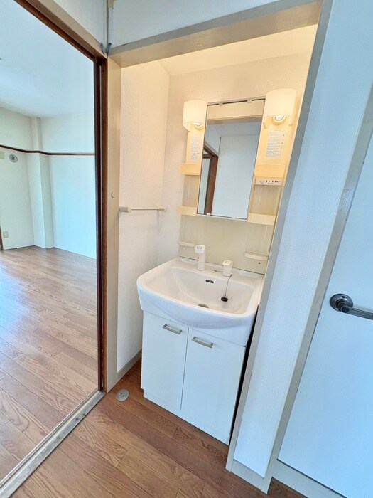 物件内観写真14　(洗面)