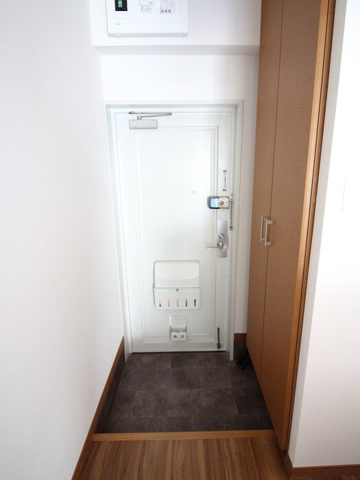 物件内観写真21　(玄関)