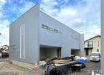 建築中