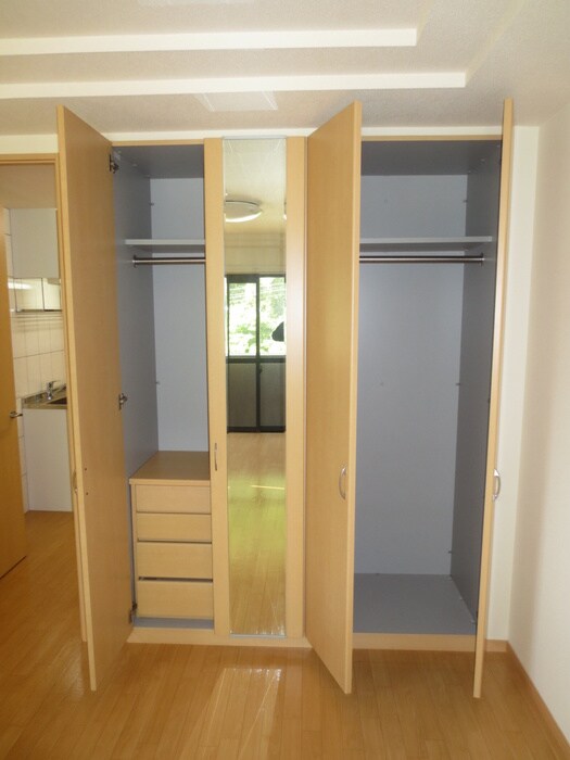 物件内観写真9　(収納)