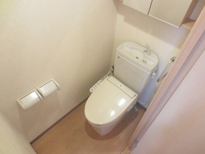 物件内観写真9　(トイレ)