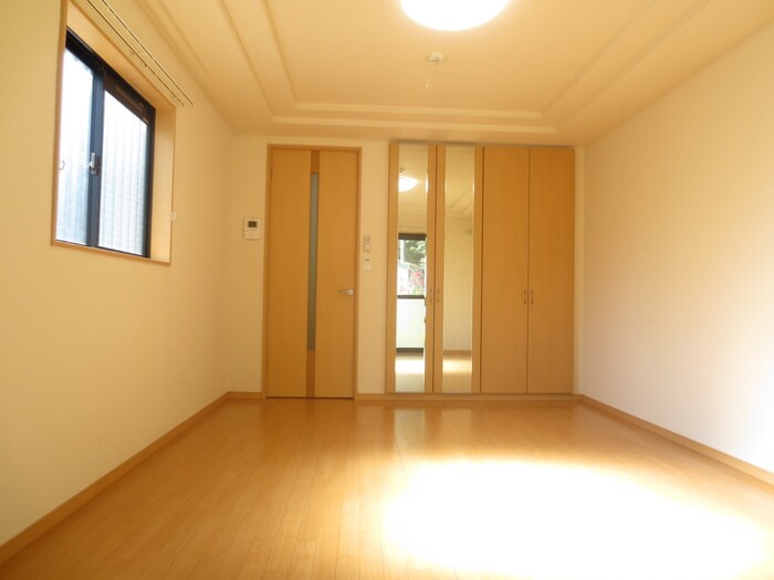 物件内観写真10　(居室)