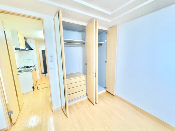 物件内観写真10　(収納)