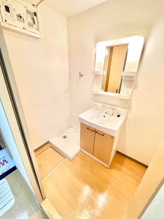 物件内観写真14　(洗濯機置場)