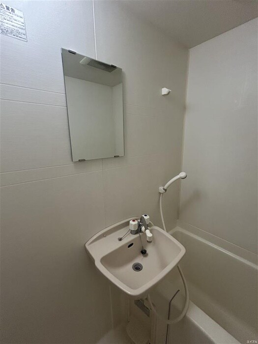 物件内観写真13　(洗面)