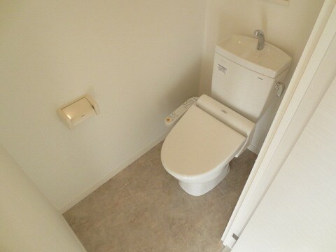 物件内観写真15　(トイレ)