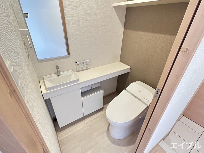 物件内観写真15　(トイレ)