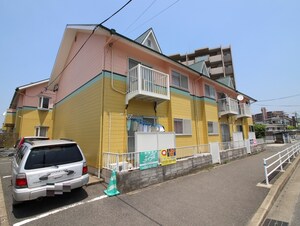 メイゾン岡田Ｃ棟外観写真