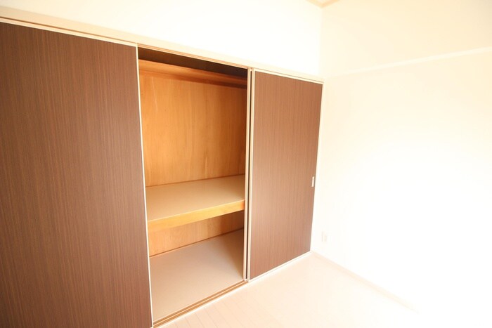 物件内観写真10　(収納)