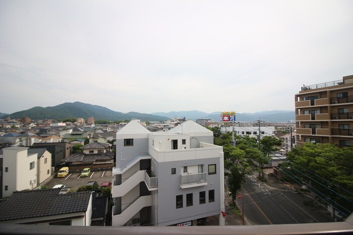 物件内観写真17　(室内からの展望)