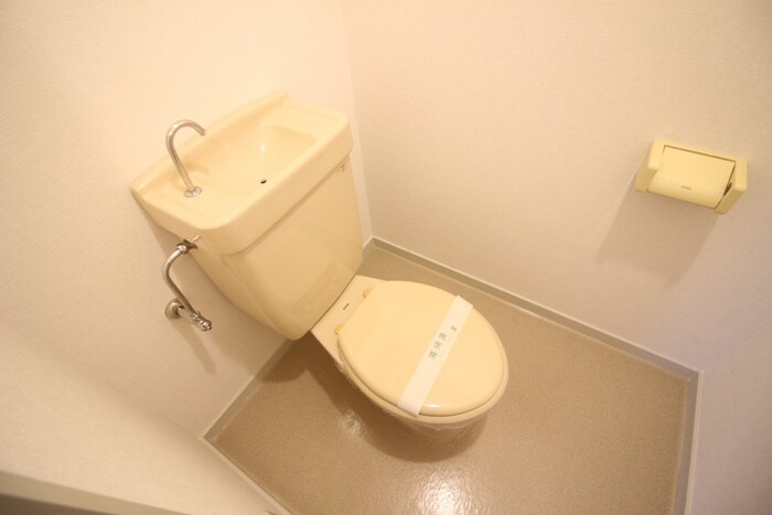 物件内観写真17　(トイレ)