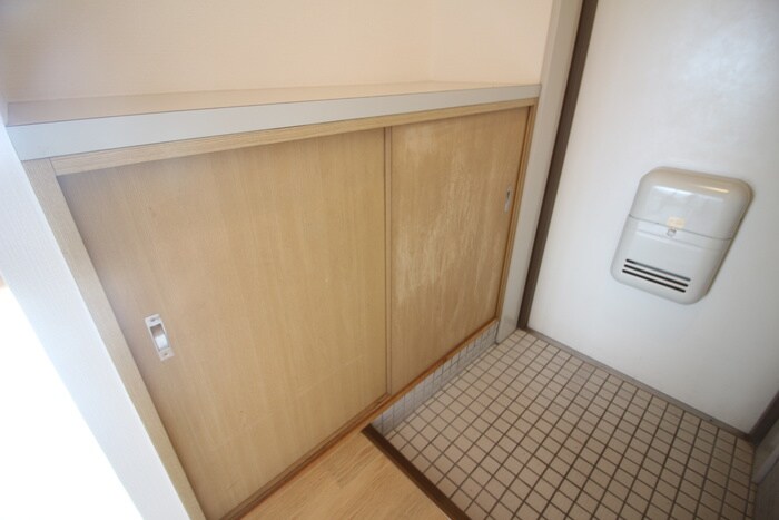 物件内観写真18　(靴箱)
