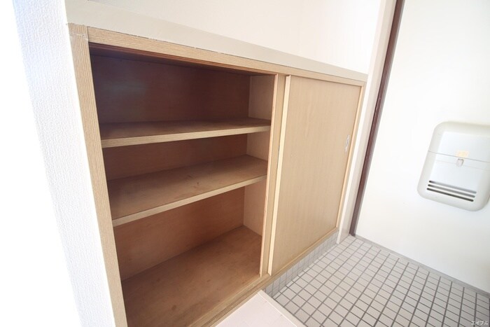 物件内観写真18　(靴箱)