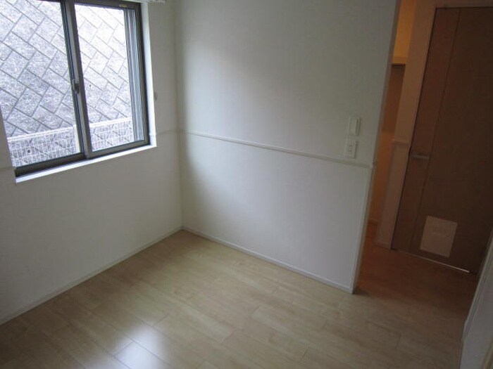 物件内観写真5　(居室)