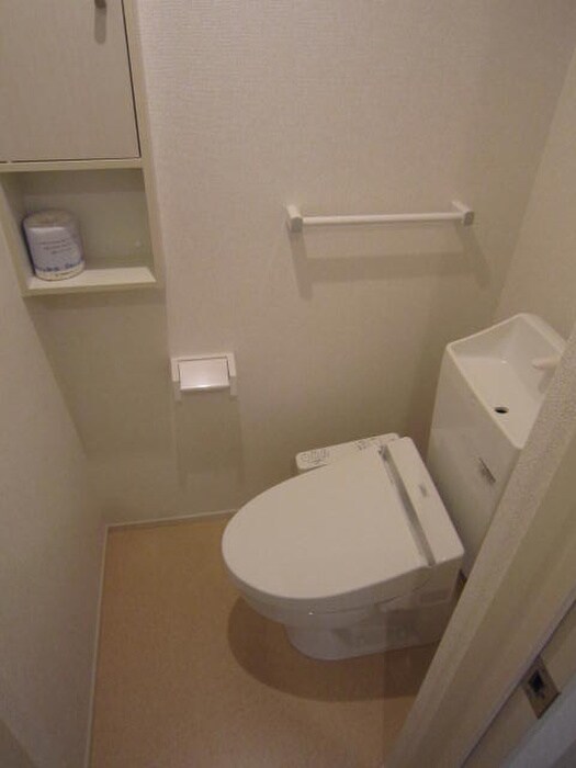 物件内観写真7　(トイレ)