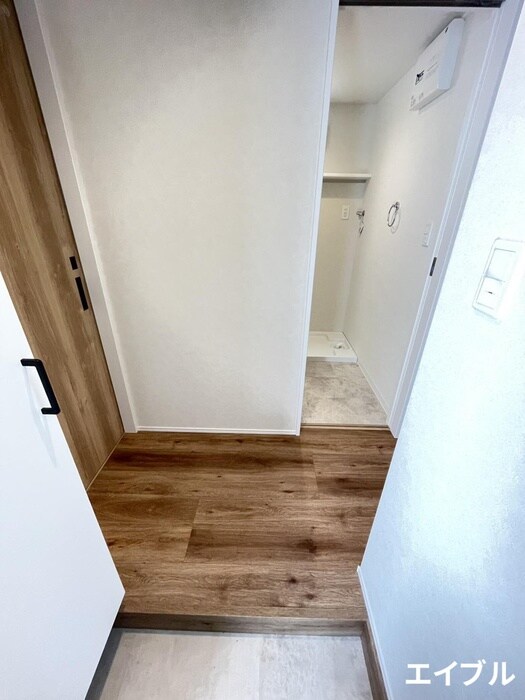 物件内観写真19　(玄関)