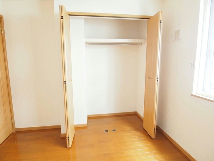 物件内観写真11　(収納)