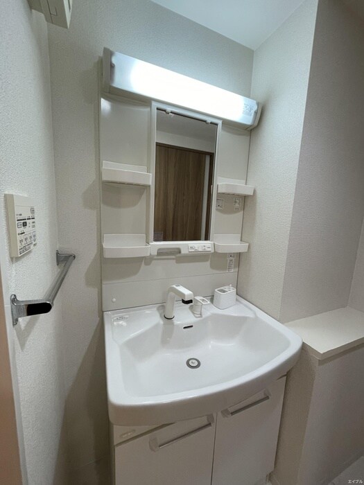 物件内観写真13　(洗面)