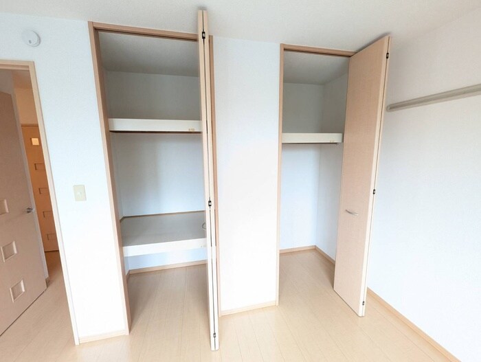 物件内観写真15　(収納)