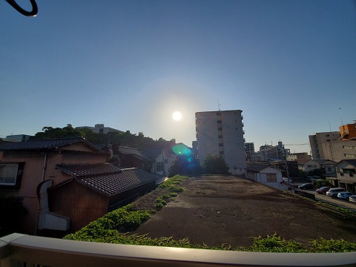 物件内観写真14　(室内からの展望)