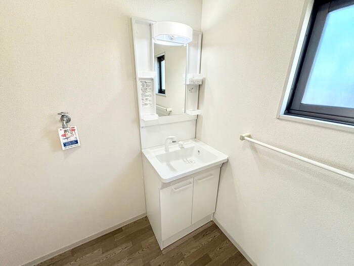 物件内観写真10　(洗面)