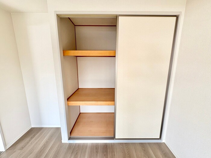 物件内観写真11　(収納)