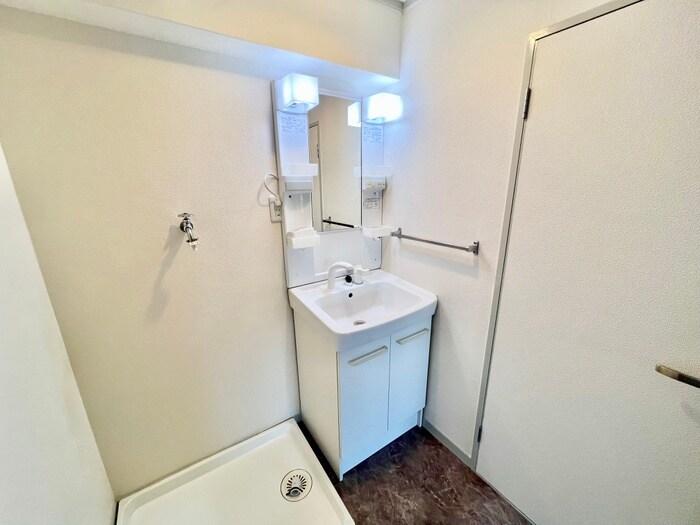 物件内観写真9　(洗面)