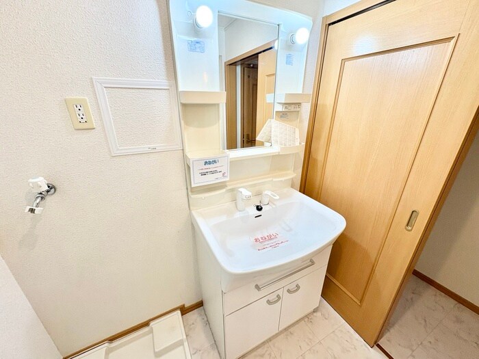 物件内観写真10　(洗面)