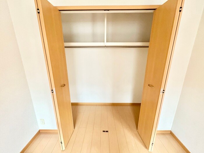 物件内観写真11　(収納)
