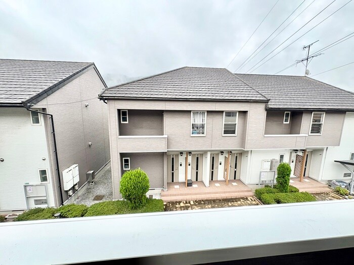 物件内観写真13　(室内からの展望)