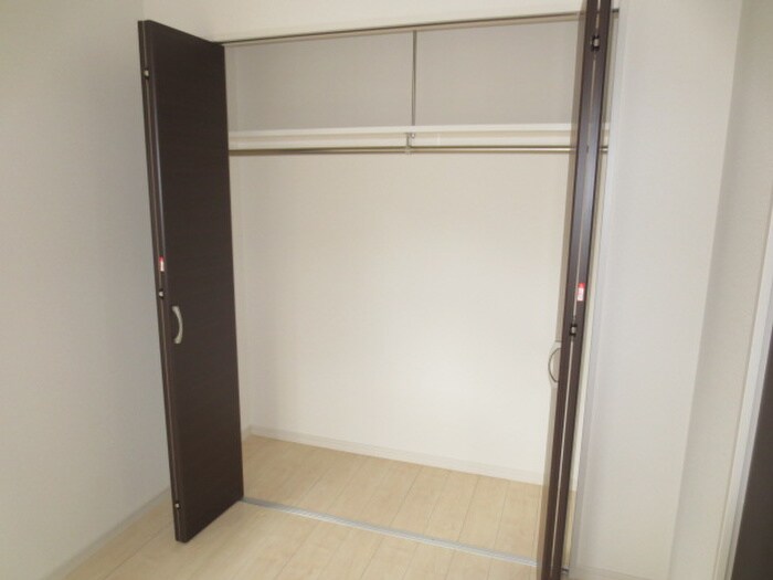 物件内観写真18　(収納)