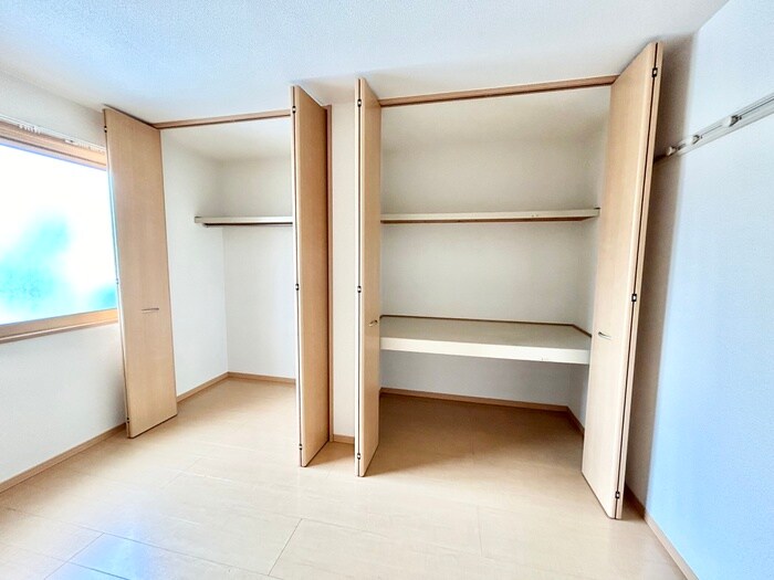 物件内観写真10　(収納)
