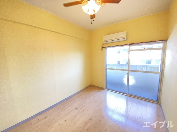 物件内観写真6　(居室)