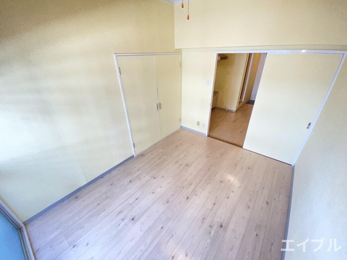 物件内観写真8　(居室)