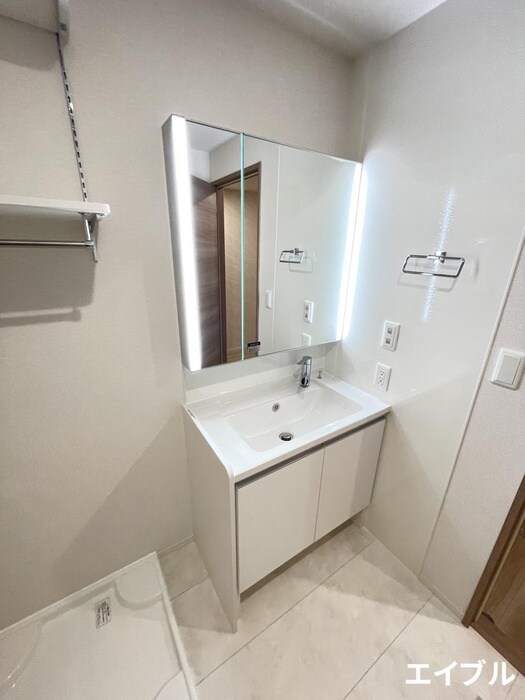 物件内観写真9　(洗面)