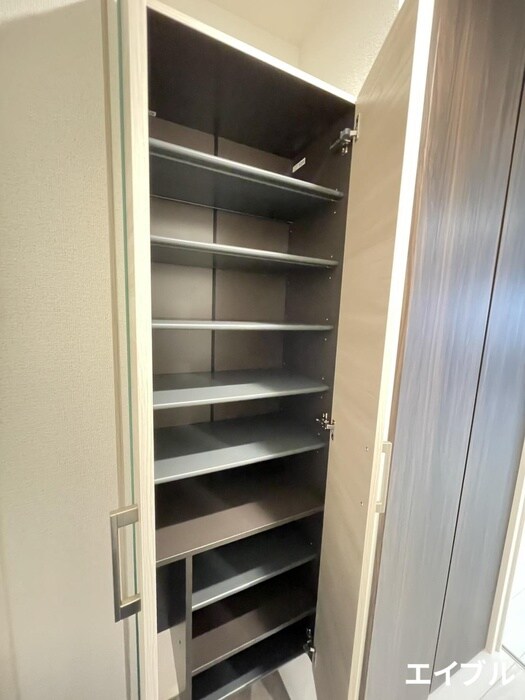 物件内観写真11　(靴箱)