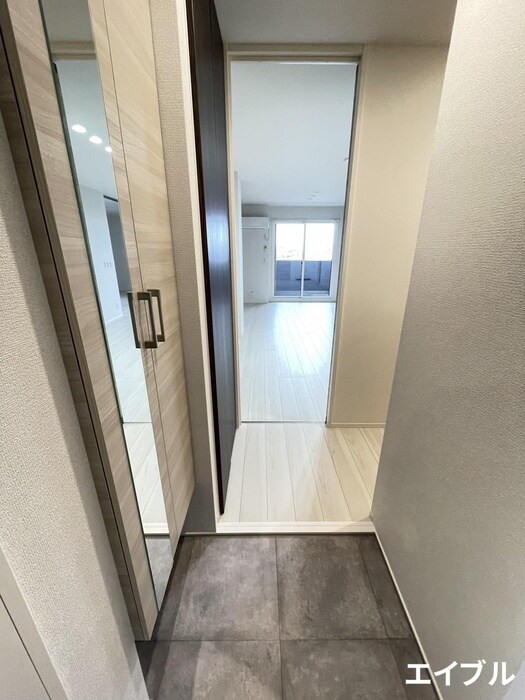 物件内観写真17　(玄関)
