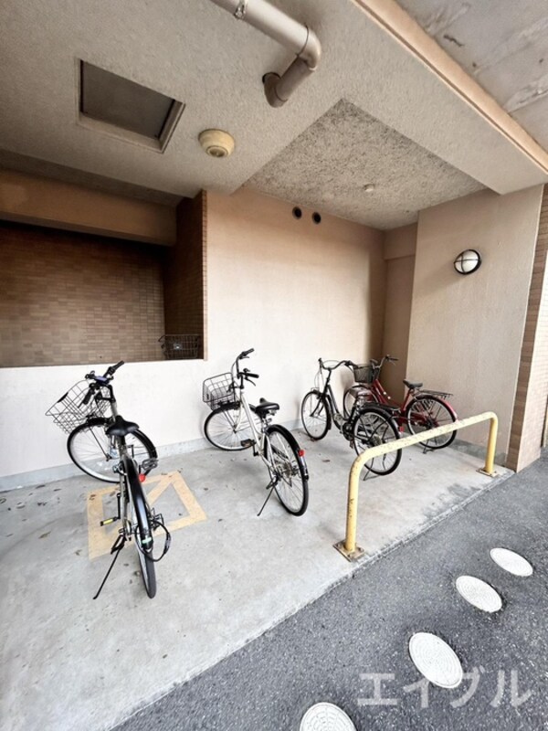 駐輪場